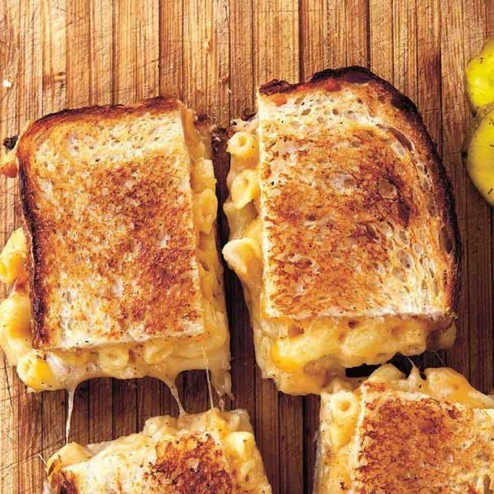 Grilled Mac and Cheese Sandwich image